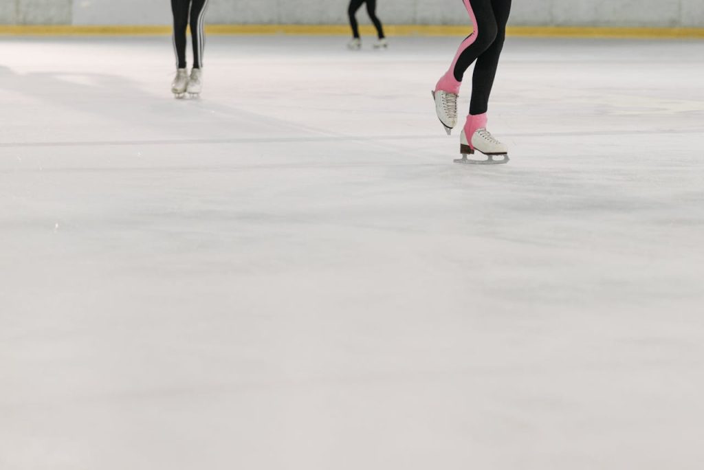 4 Gaya Dalam Bermain Ice Skating, Agar Gerakan Lebih Bervariasi