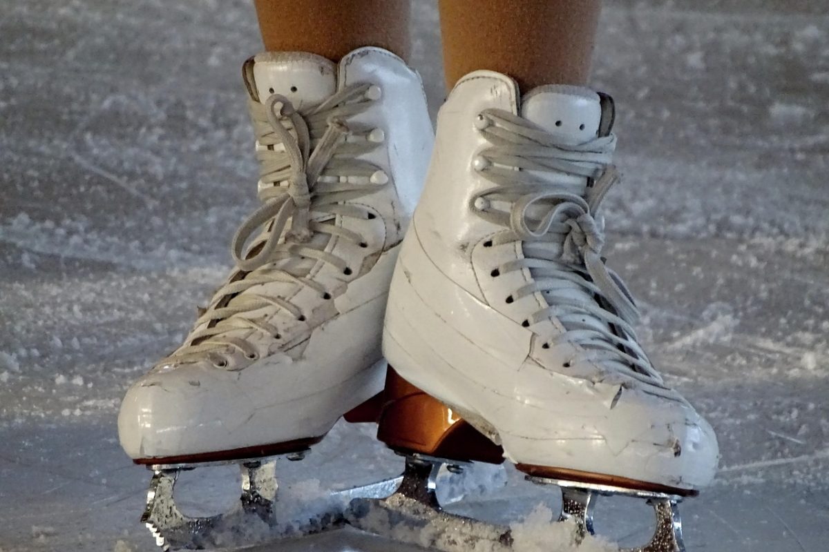 Cara Membersihkan Sepatu Ice Skating Kulit, Begini Langkah-langkahnya
