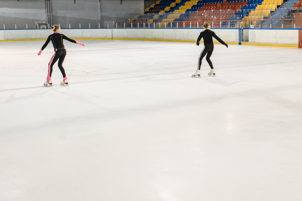 Mencoba Sepatu Figure Skating, Ini Hal-hal yang Perlu Diperhatikan