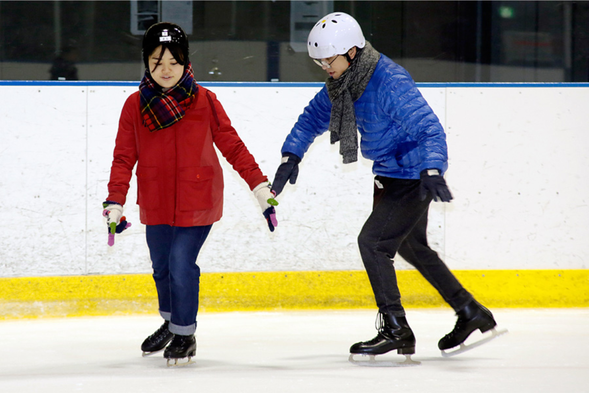 Tips Memakai Helm Figure Skating, Penting Untuk Pemula dan Anak-anak